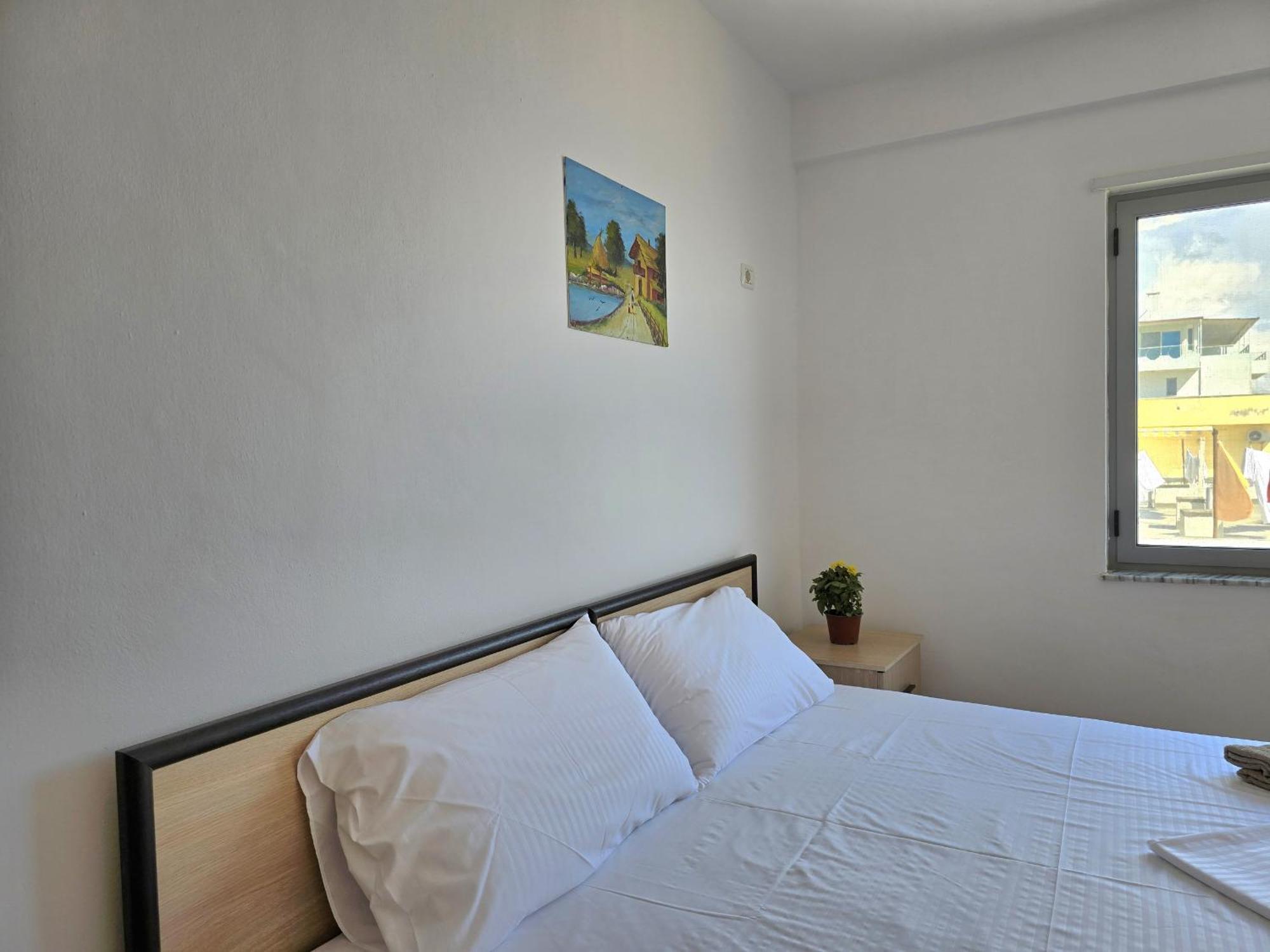 Sea View Apartments In Durrës Buitenkant foto