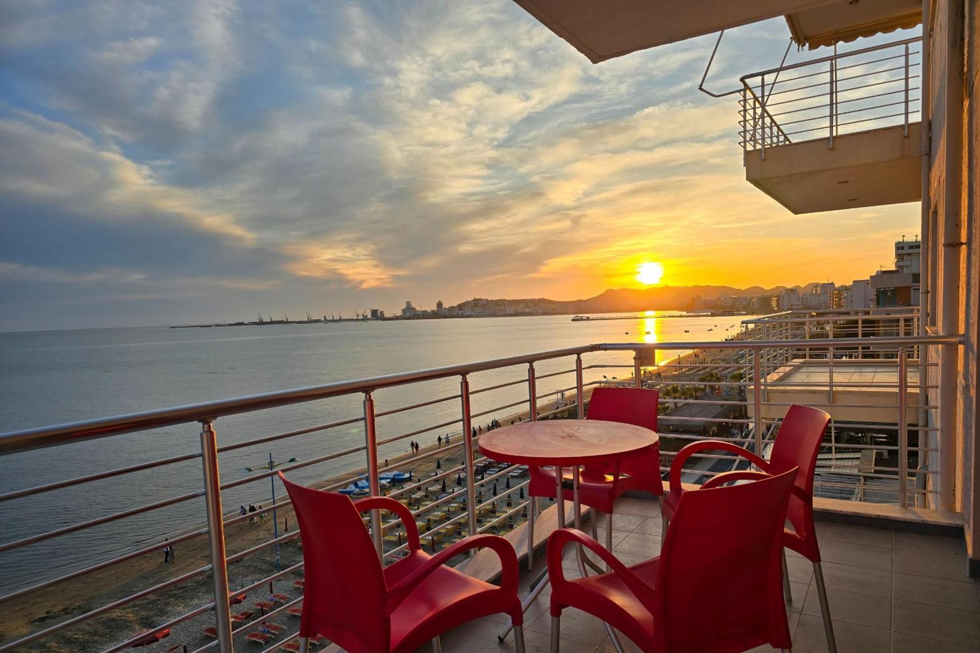 Sea View Apartments In Durrës Buitenkant foto