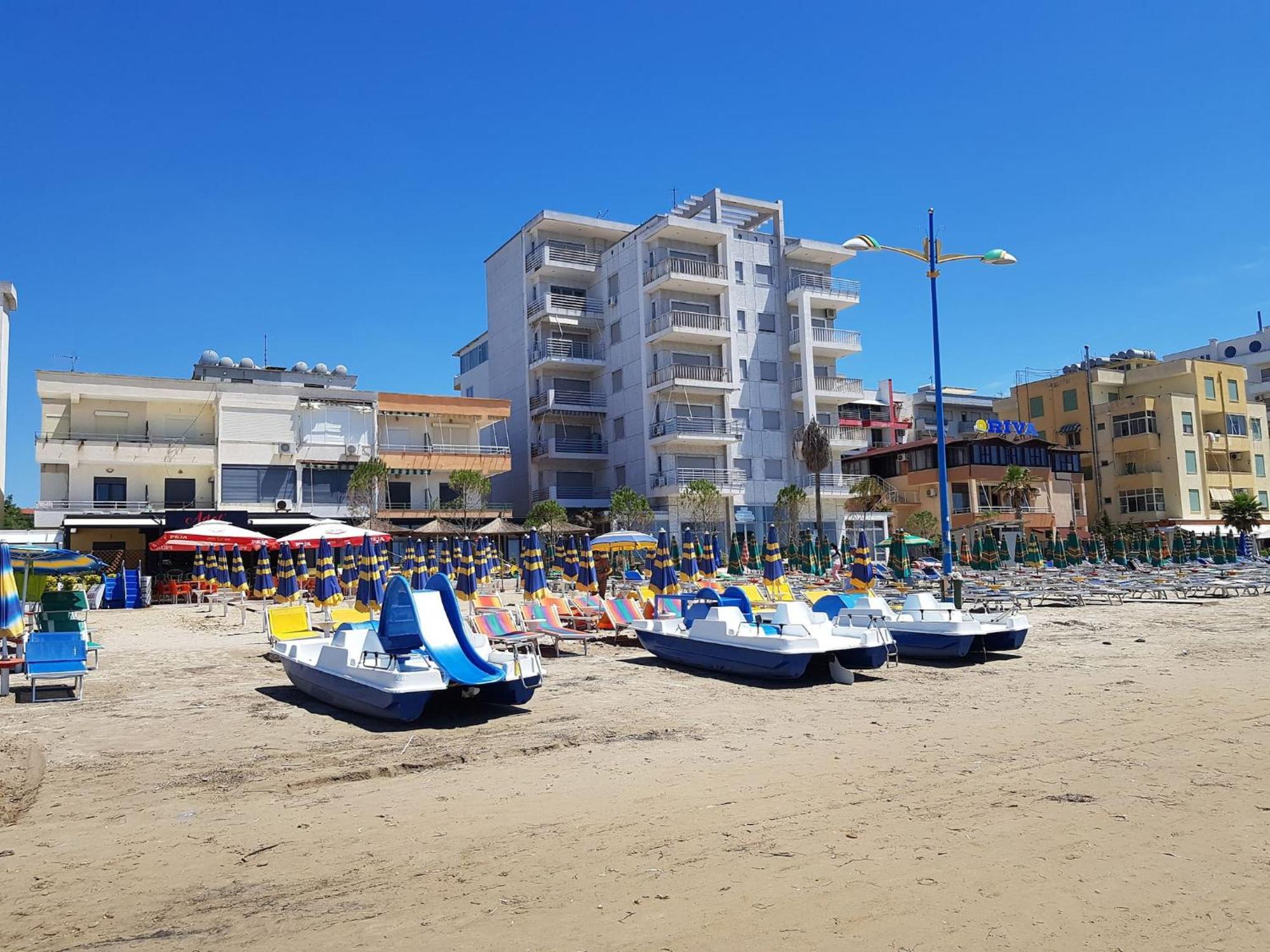 Sea View Apartments In Durrës Buitenkant foto