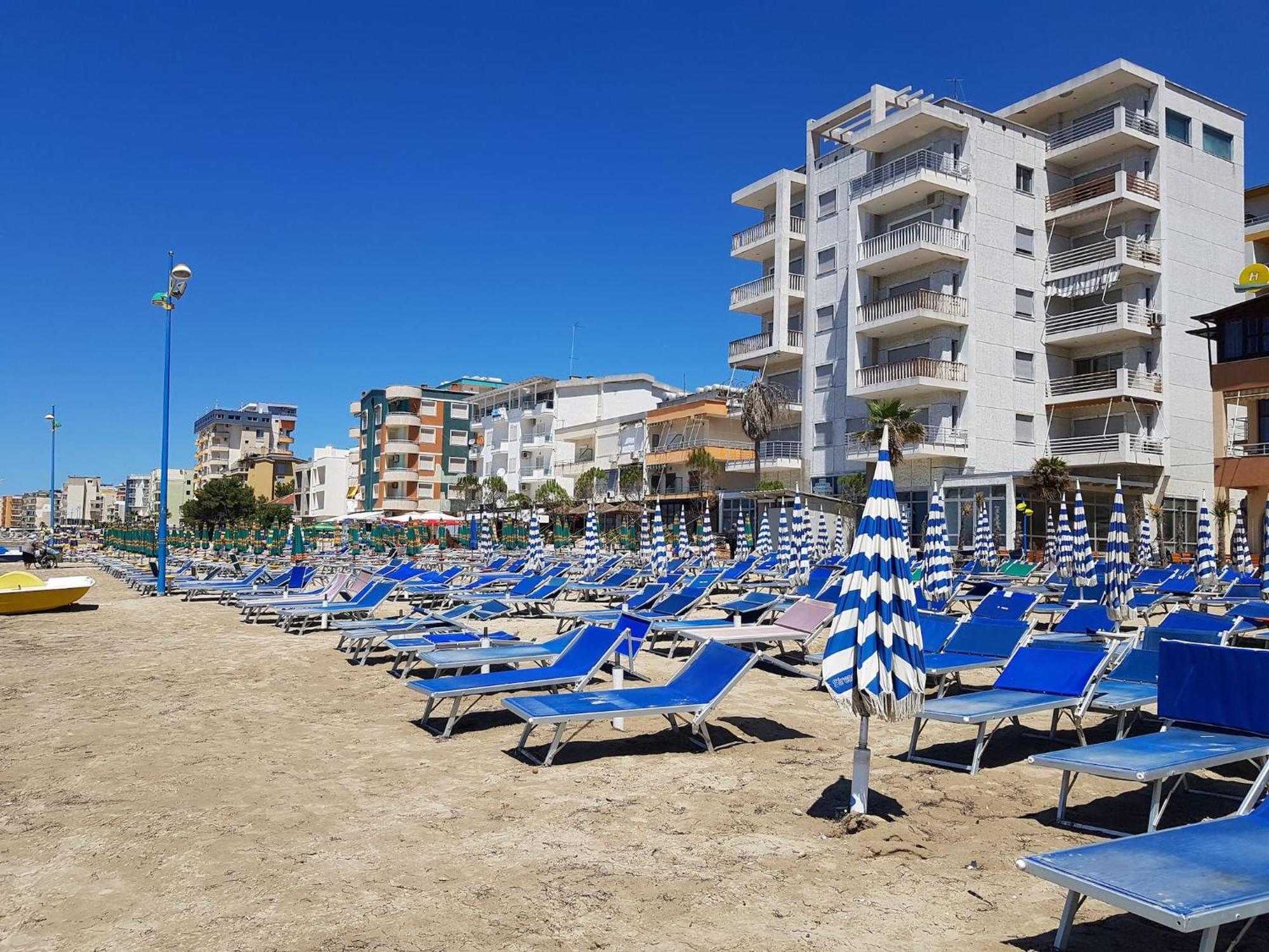 Sea View Apartments In Durrës Buitenkant foto