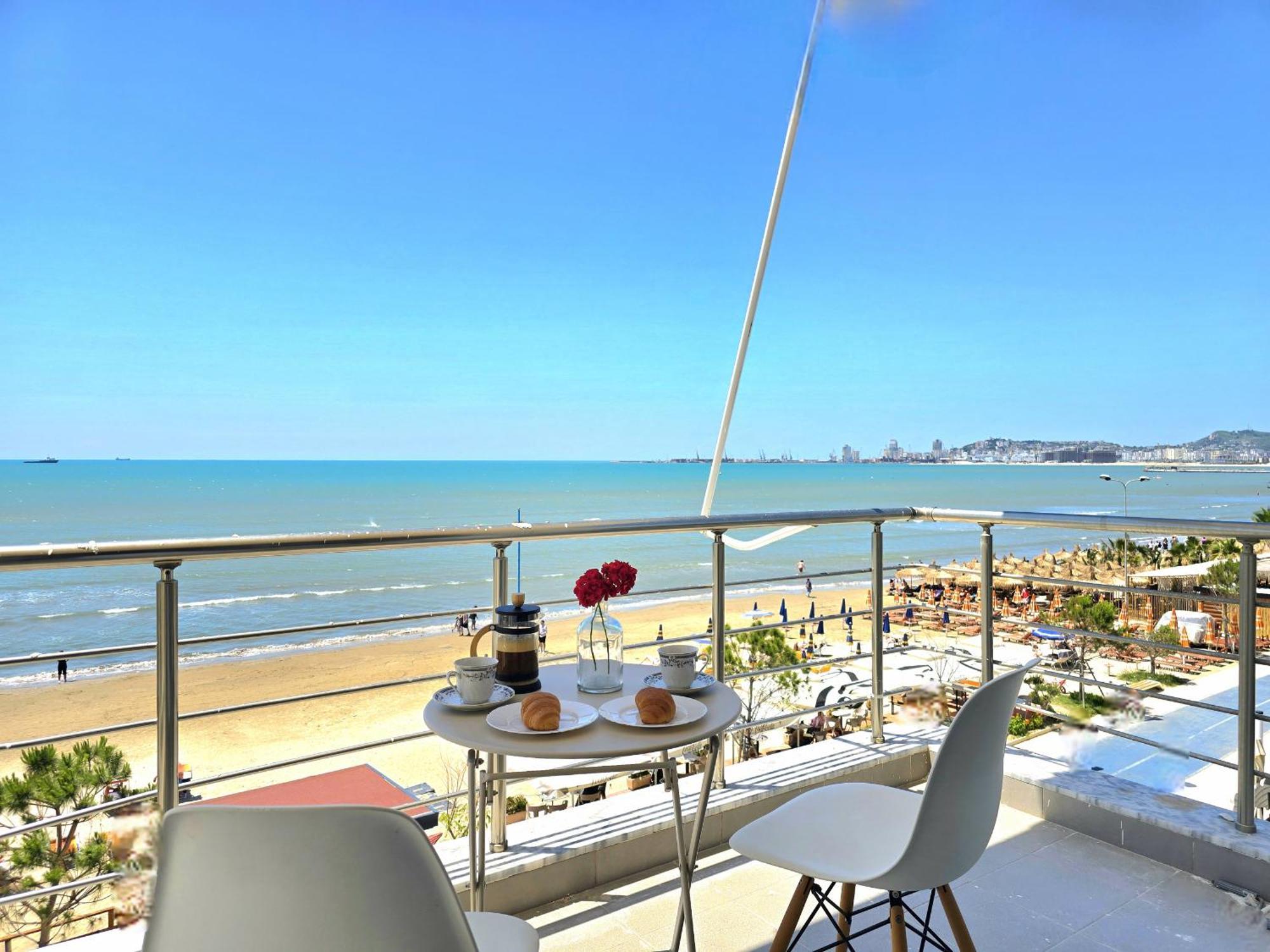 Sea View Apartments In Durrës Buitenkant foto